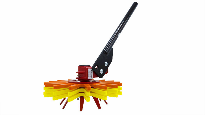 Edge of Plastic Finger Weeder Cultivate edge of plastic mulch