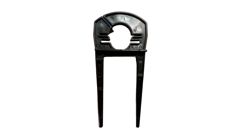 M field holder