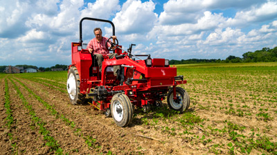 Tilmor Tractor with Finger Weeder Tilmor Tractor with Finger Weeder